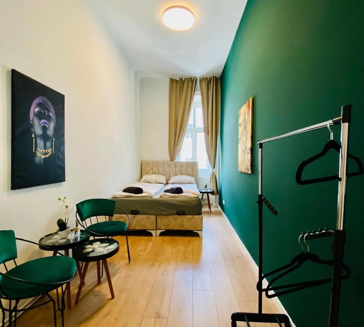 8 Fully Equipped Studio Apt W Terrace Margareten Bécs Apartman