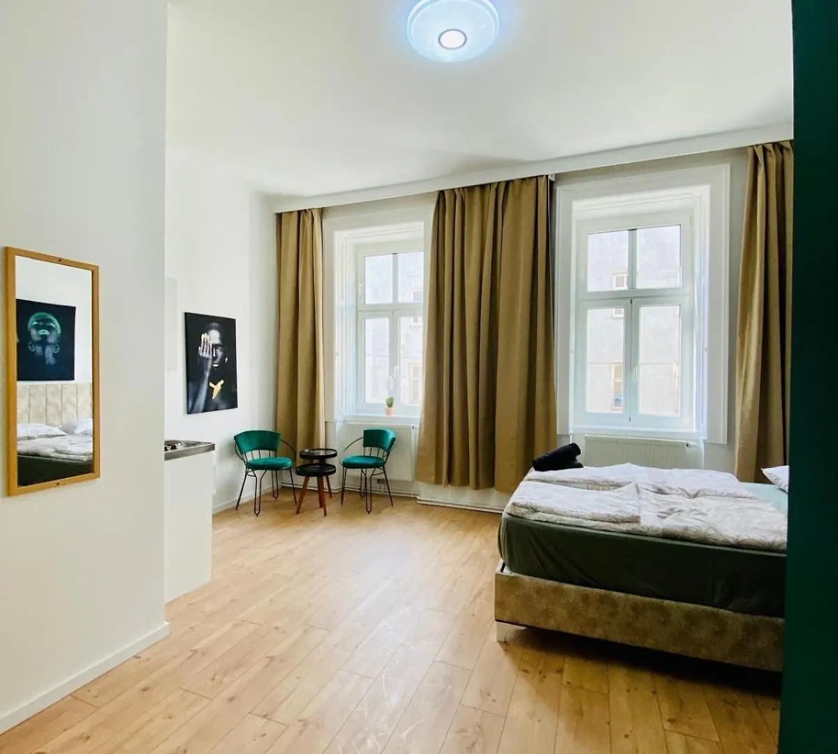 Apartman 8 Fully Equipped Studio Apt W Terrace Margareten Bécs