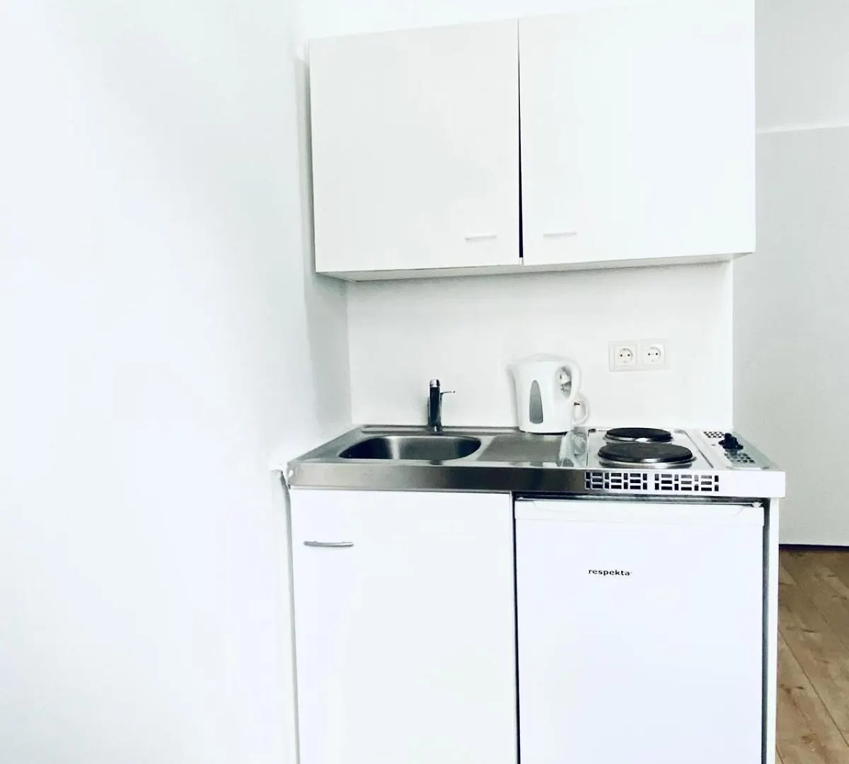 8 Fully Equipped Studio Apt W Terrace Margareten Bécs 0*,  Ausztria
