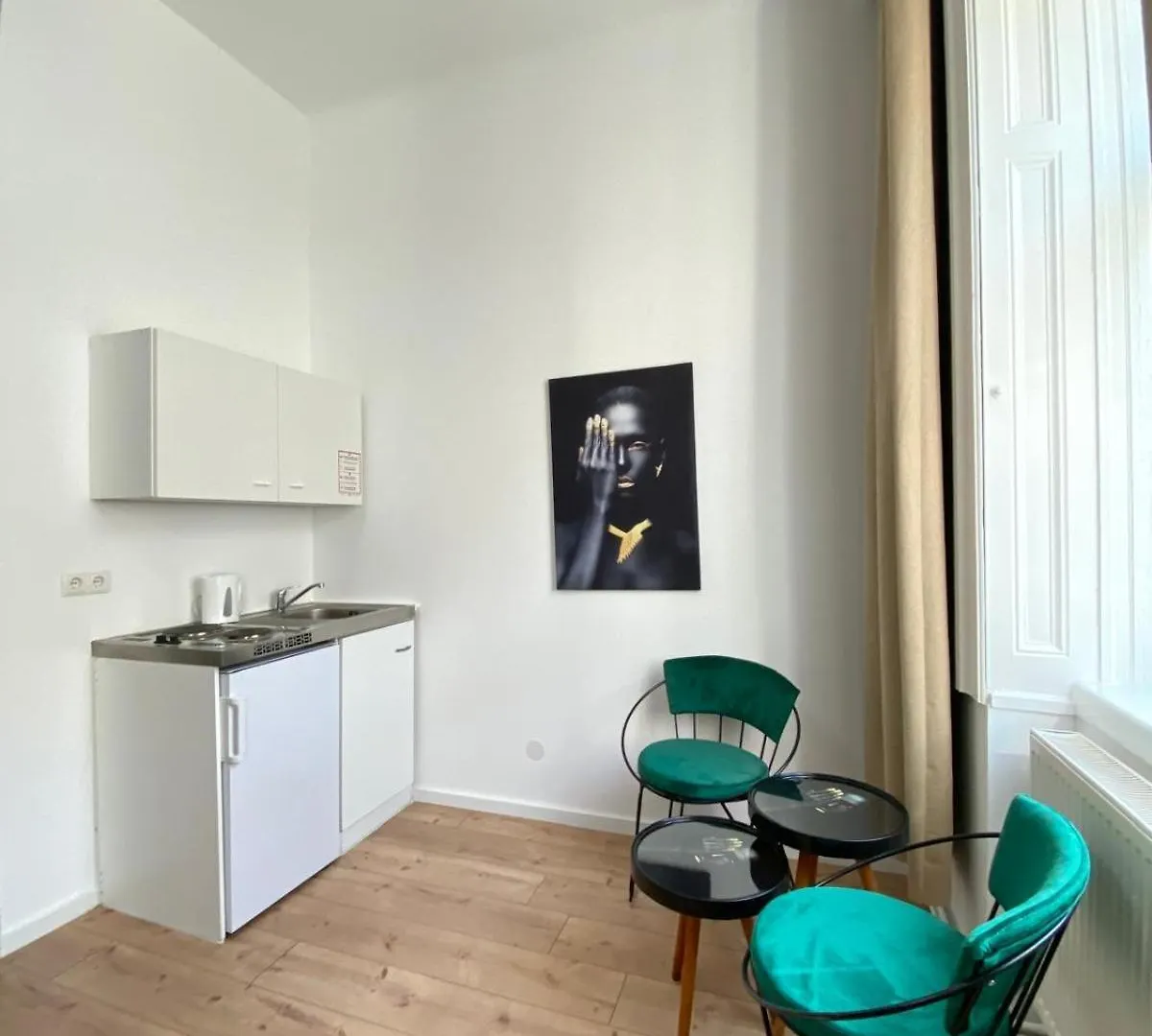 8 Fully Equipped Studio Apt W Terrace Margareten Βιέννη 0*,  Αυστρία