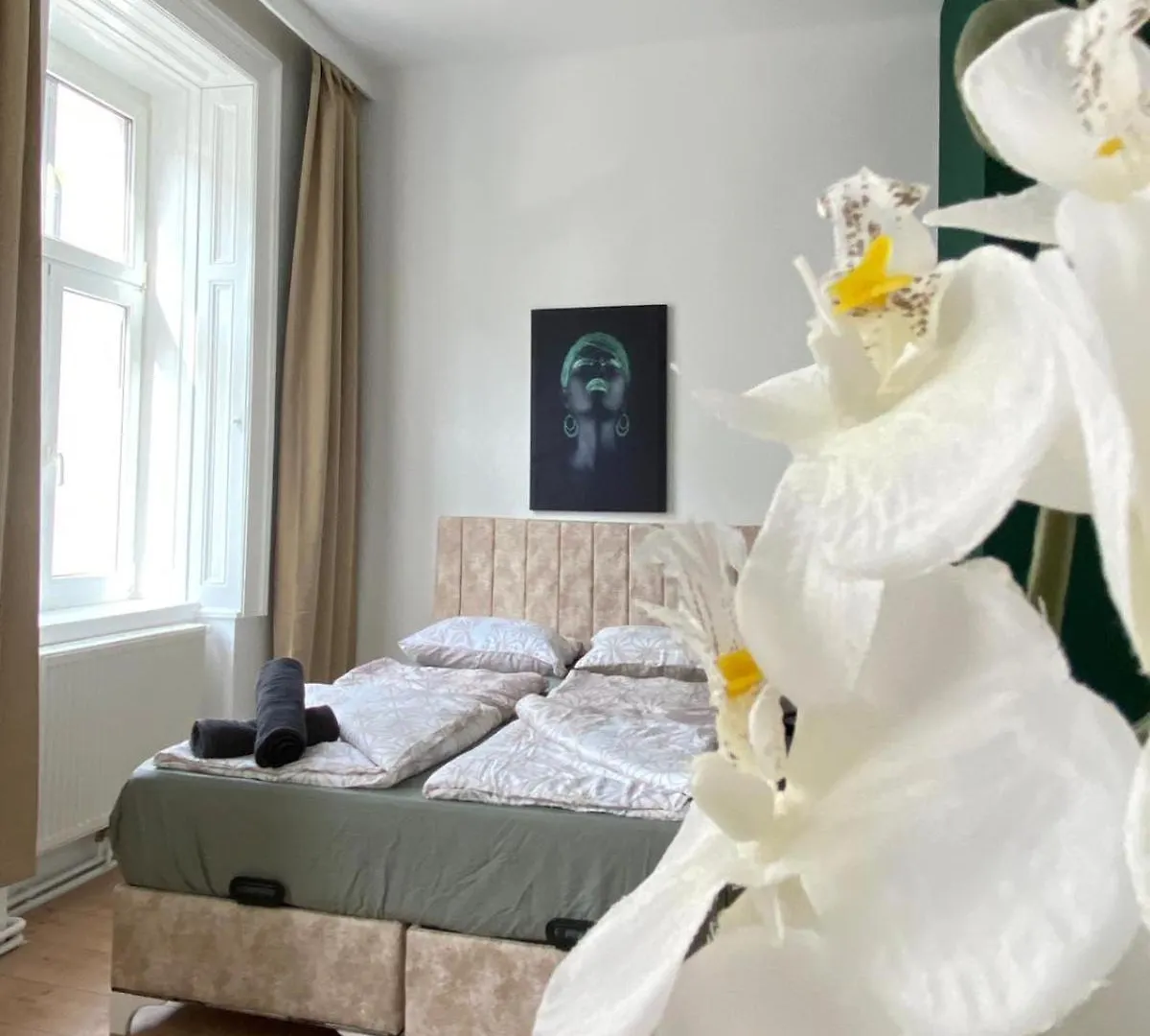 Διαμέρισμα 8 Fully Equipped Studio Apt W Terrace Margareten Βιέννη