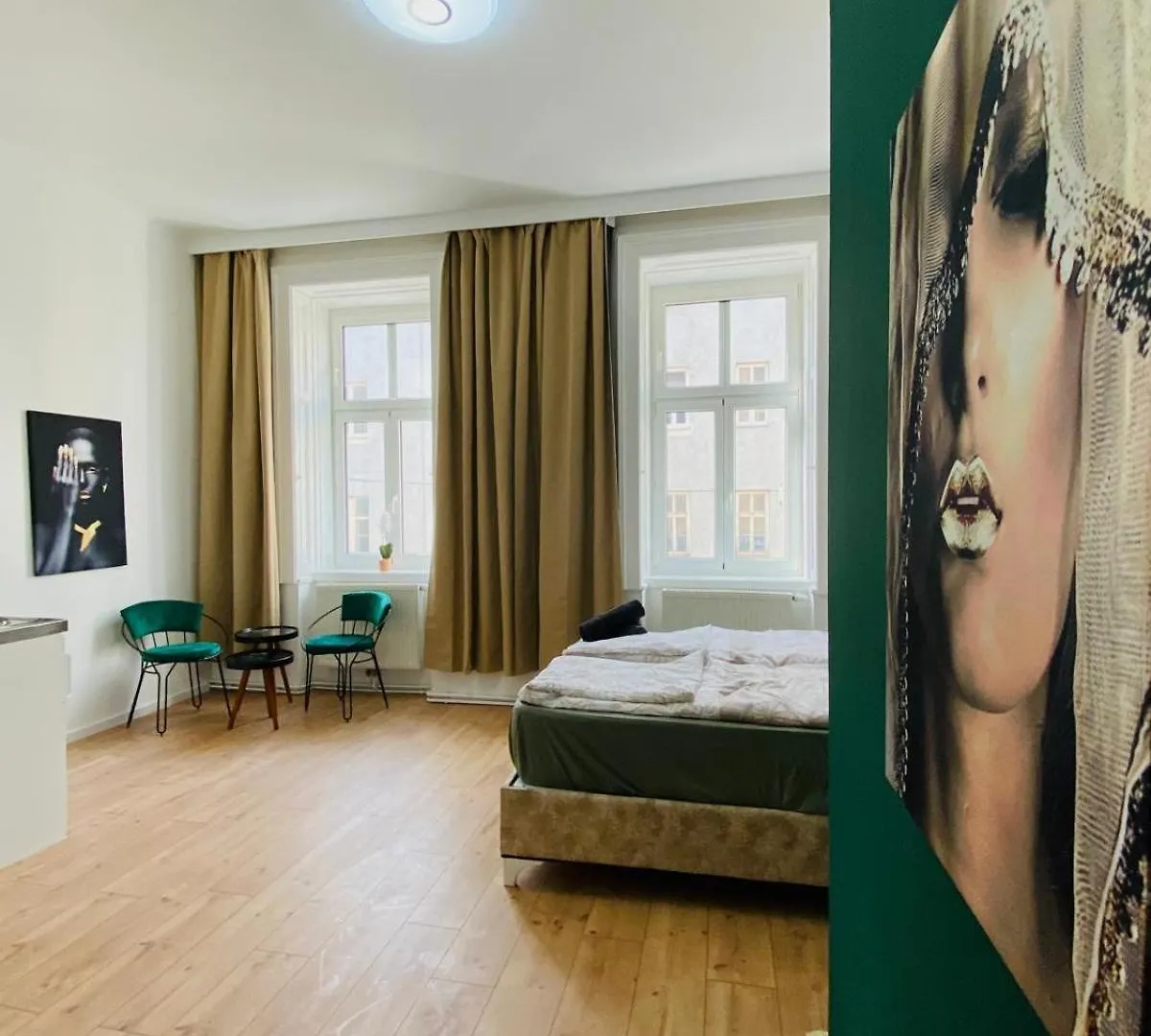 8 Fully Equipped Studio Apt W Terrace Margareten Βιέννη
