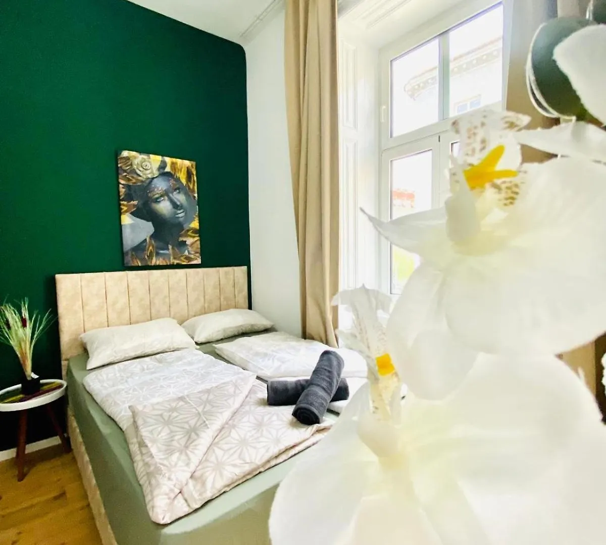 8 Fully Equipped Studio Apt W Terrace Margareten Βιέννη 0*,